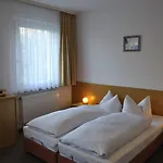 海登施瓦泽酒店