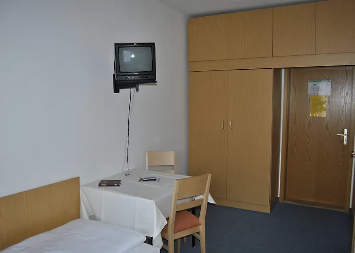 Отель Heidenschanze 2*