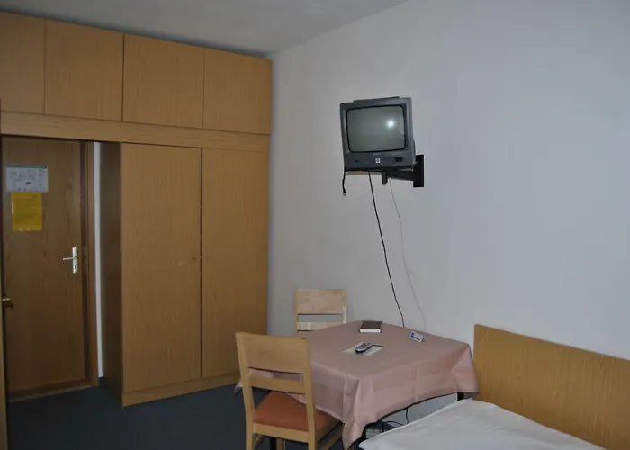 فندق Heidenschanze 2*