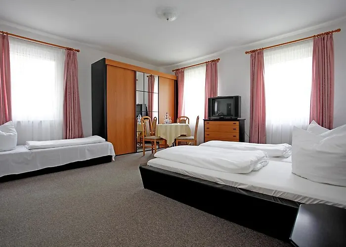 فندق Heidenschanze 2*